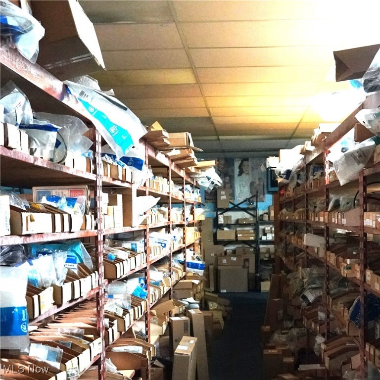 And Alley Mc Connell Adn - Commercial Sale