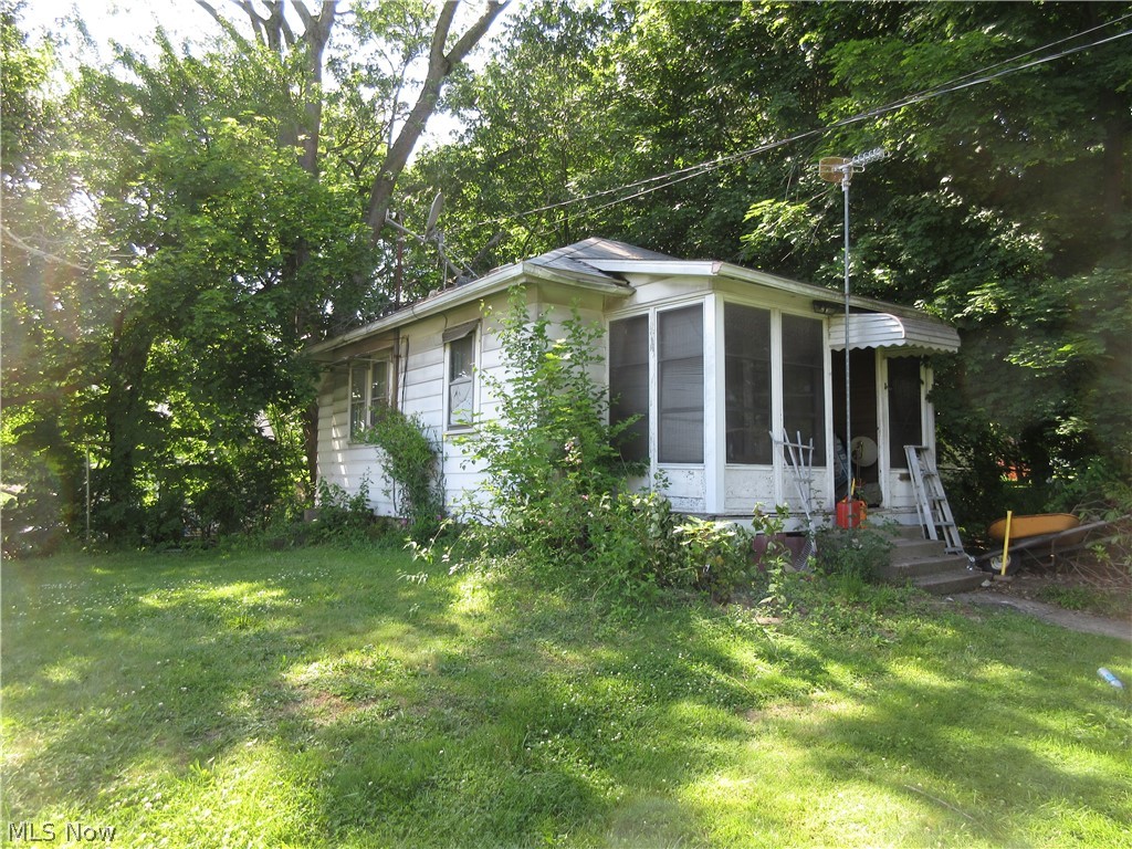 Attention Investors and Flippers!!! This is a One Bedroom One Bathroom with nothing but potential. There is a garage that also needs work.  This home needs work and is being sold in its AS IS Condition.  No Repairs will be made by the Seller on this one.  This is a Low Priced Home!  Call to Schedule a Showing Today!