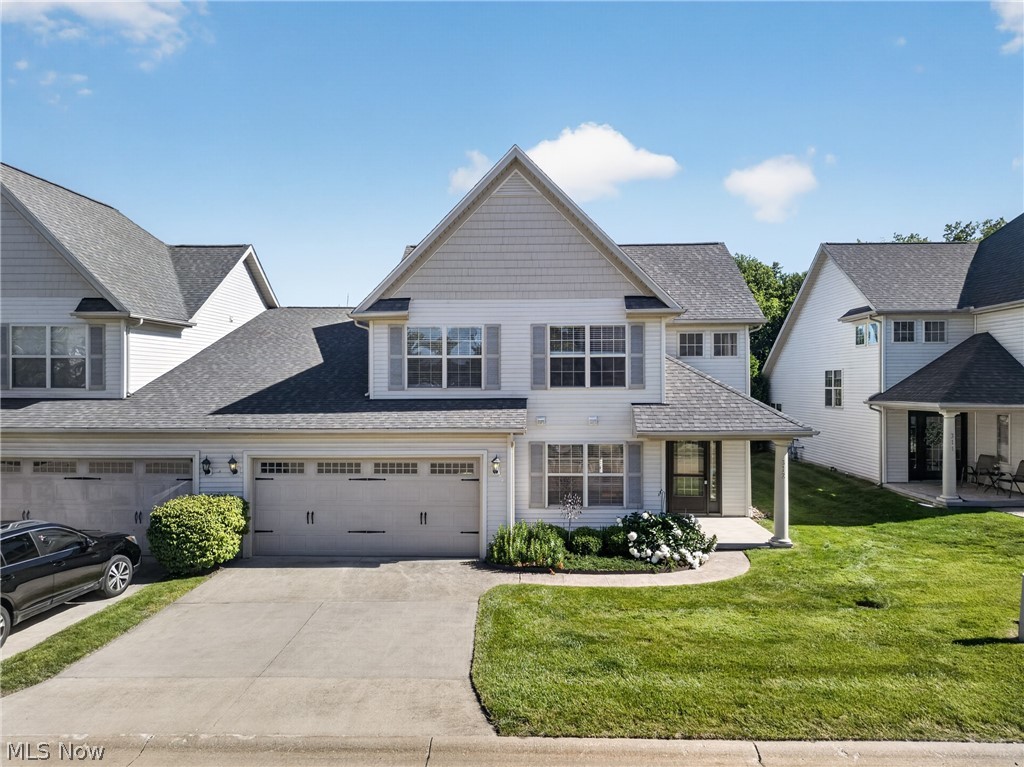 Lake Breeze Condo Ph 02 - Residential