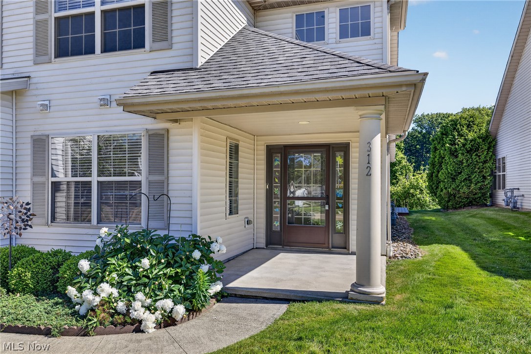 Lake Breeze Condo Ph 02 - Residential