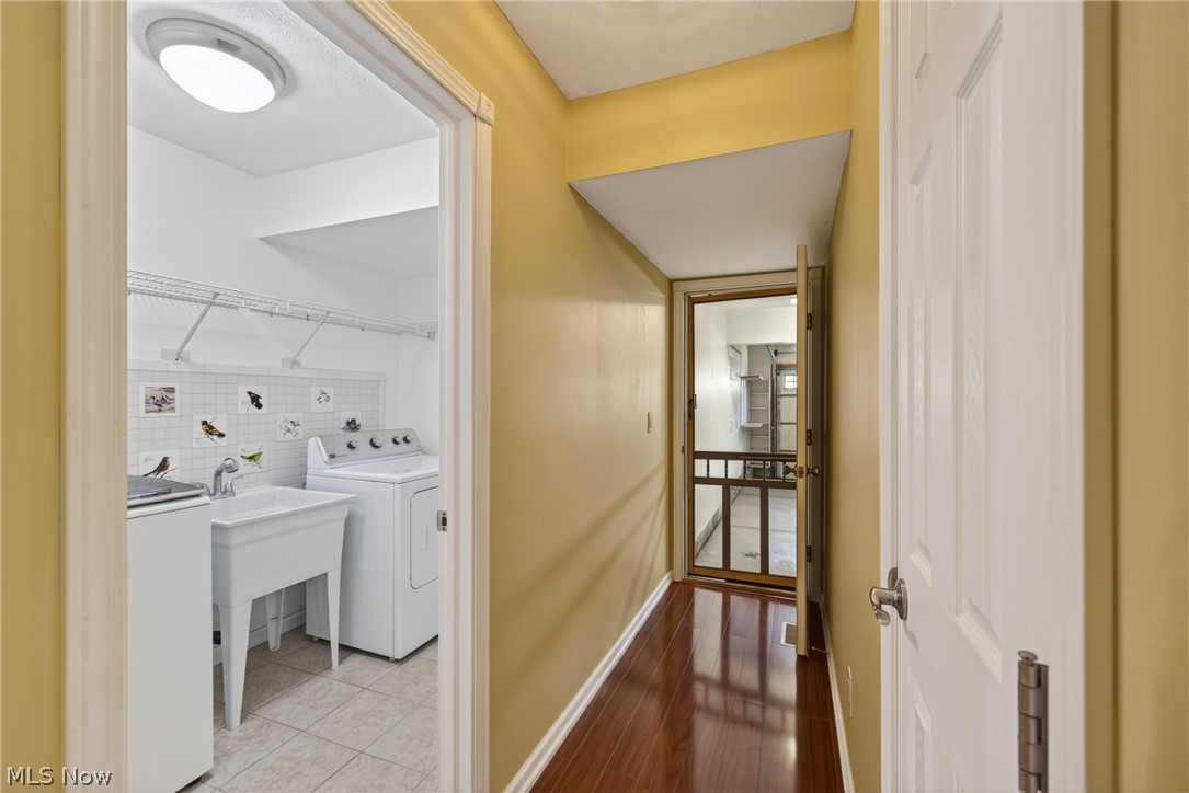 Lake Breeze Condo Ph 02 - Residential