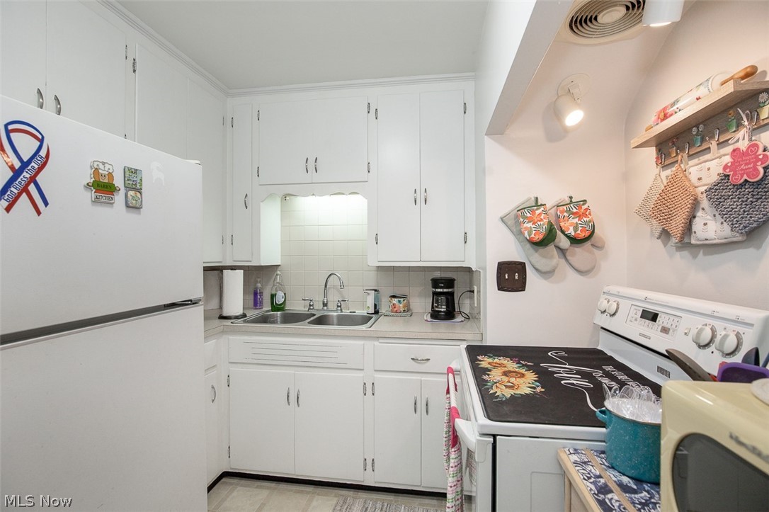 E Korans Tuxedo Farms - Residential