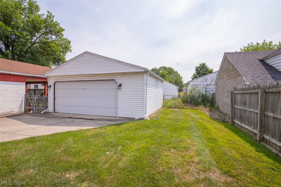 E Korans Tuxedo Farms - Residential