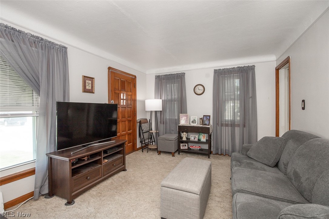 E Korans Tuxedo Farms - Residential