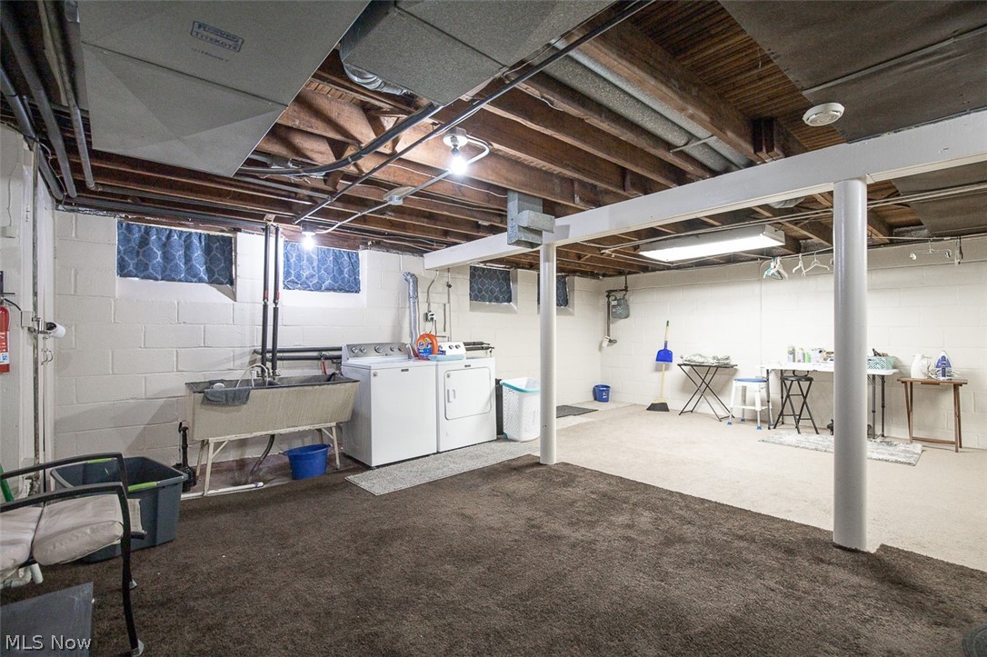 E Korans Tuxedo Farms - Residential
