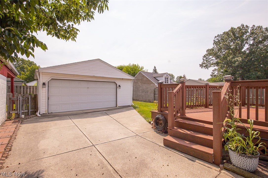 E Korans Tuxedo Farms - Residential