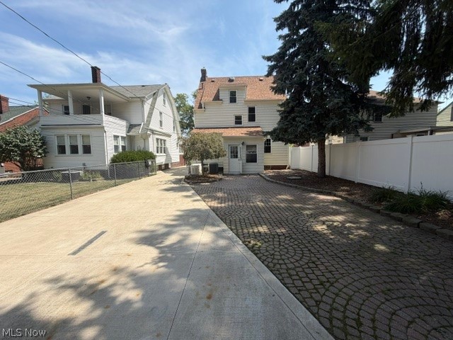 Sunny Cliff - Residential