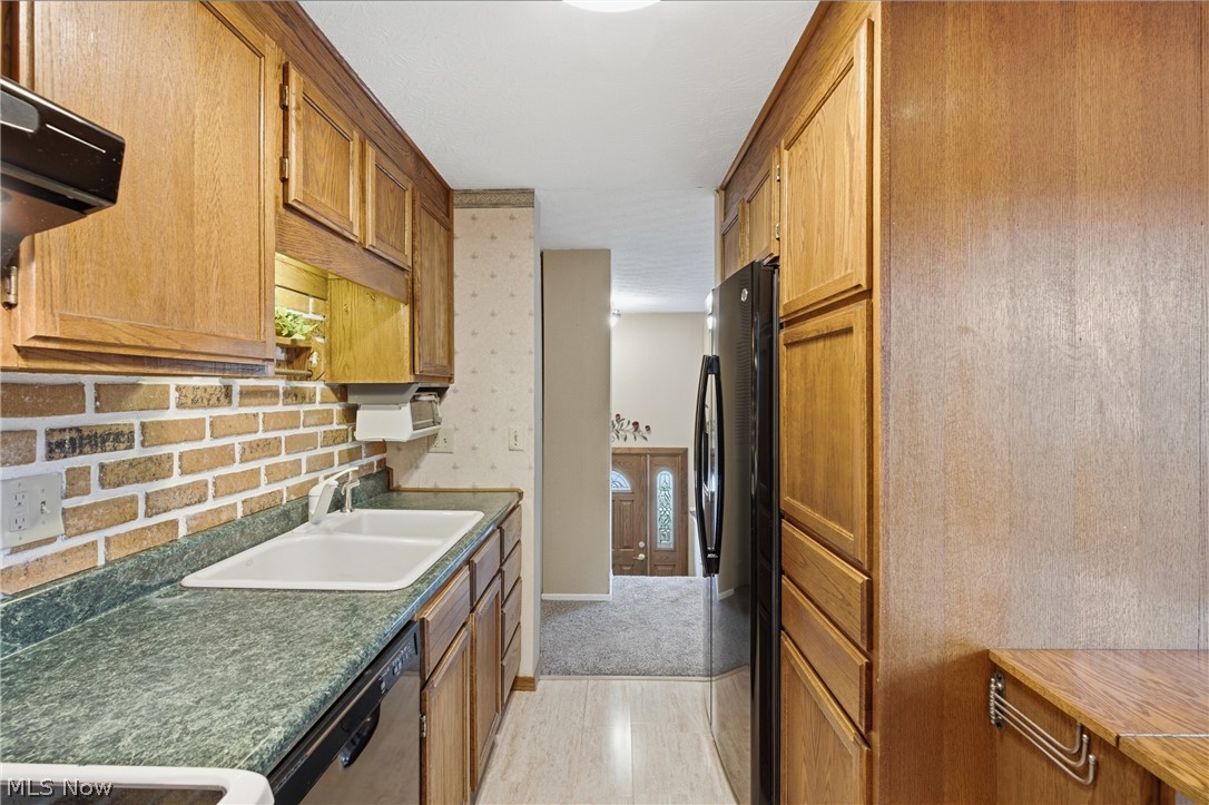 Oakhurst Manor - Residential