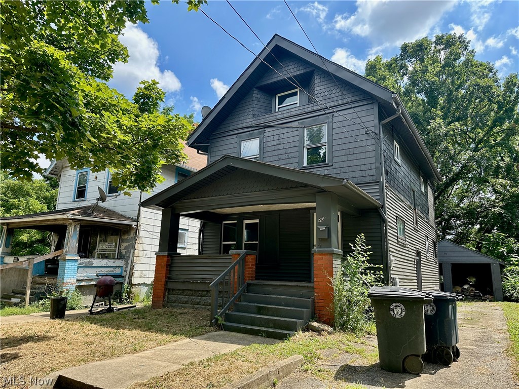 Welcome to 280 Lake St. Conveniently located to downtown, bus lines, and shopping this is perfectly located for many. Inside there are 3 bedrooms, 1.5 bathrooms, and a great bonus room. The home has freshly updated LVP flooring throughout, as well as new kitchen appliances and a new water heater purchased in 2025. Property can be purchased alone, or as a portfolio with 5 other properties across Akron, Canton, and Cleveland. Whether you're looking to live in the home, or turn this into your next rental, this home is perfect.