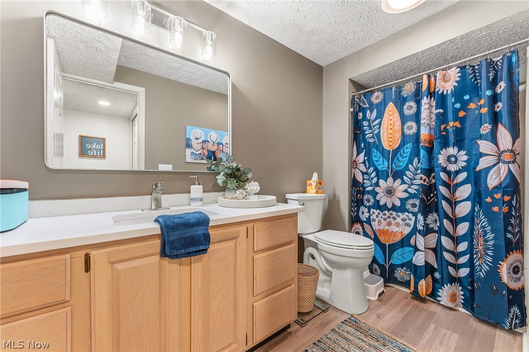 Residence Condo - Residential