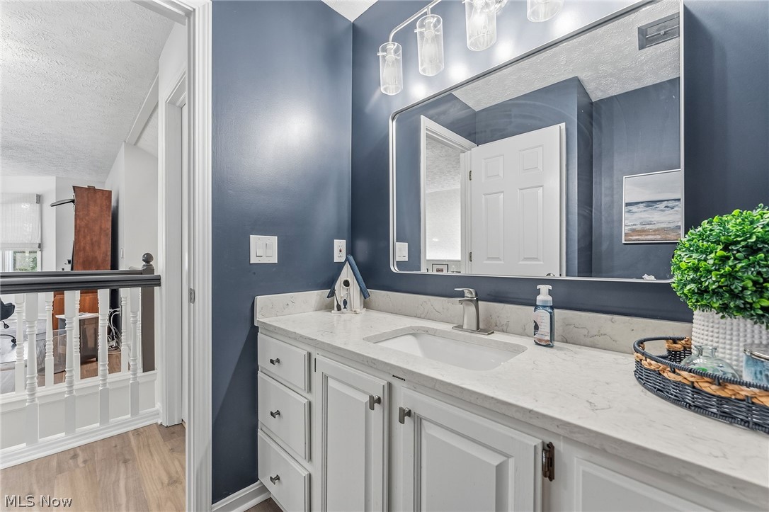 Residence Condo - Residential