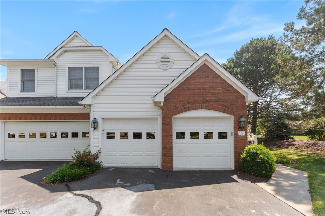 Residence Condo - Residential