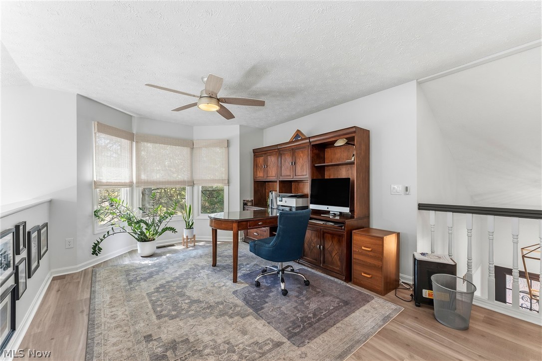 Residence Condo - Residential