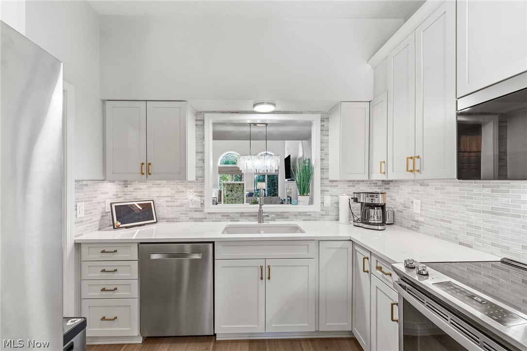 Residence Condo - Residential