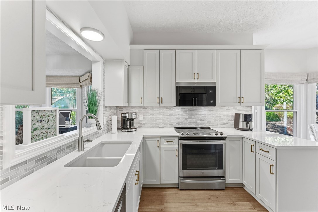 Residence Condo - Residential