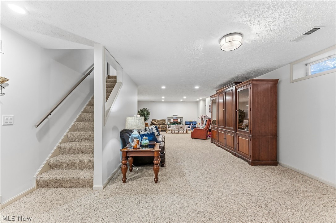 Residence Condo - Residential
