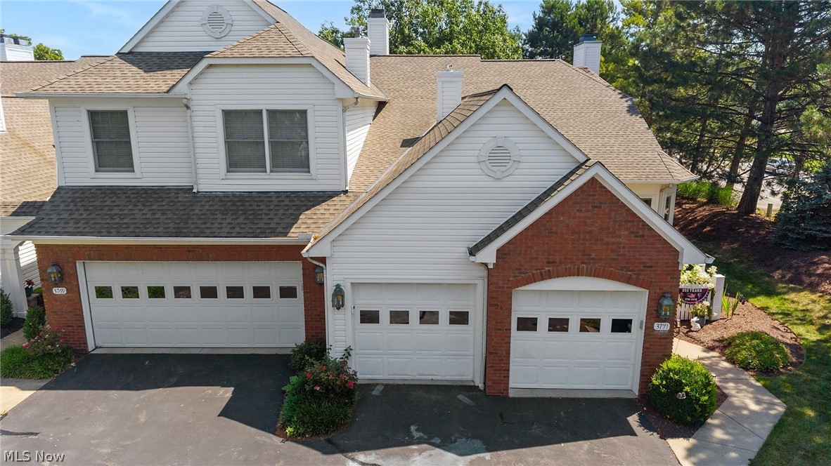 Residence Condo - Residential