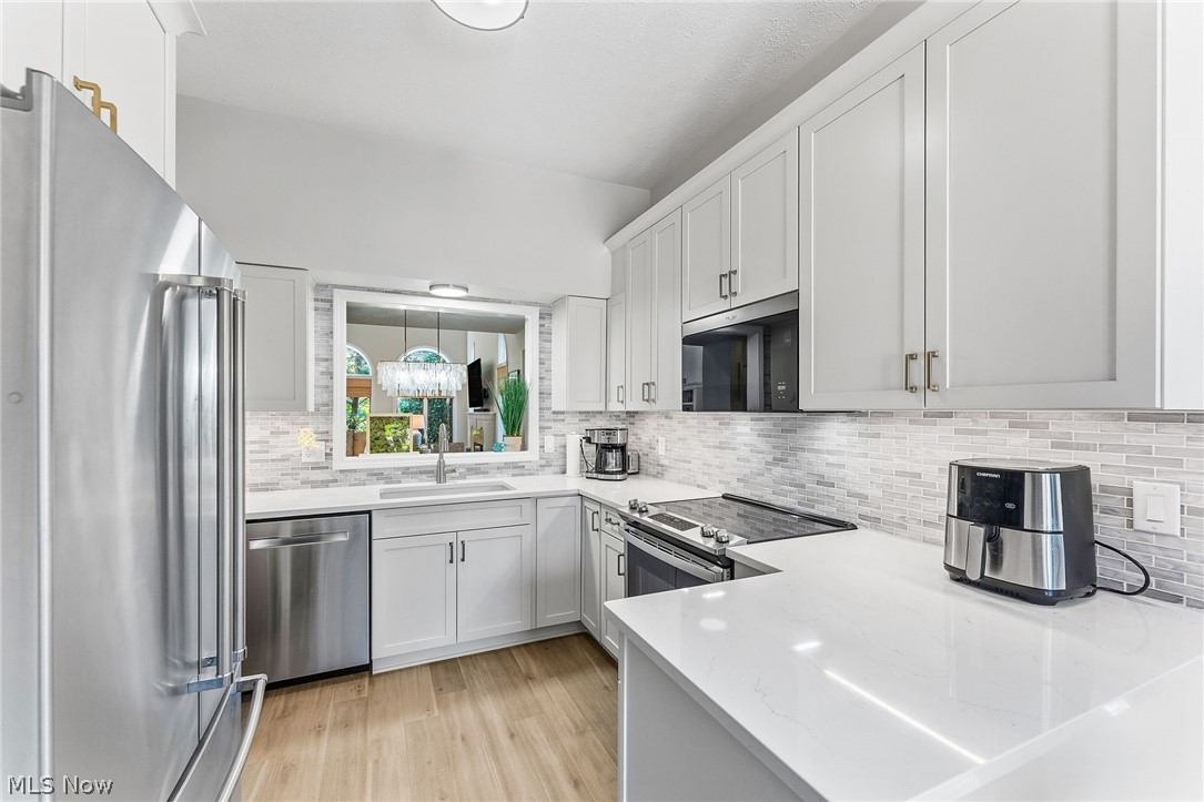 Residence Condo - Residential