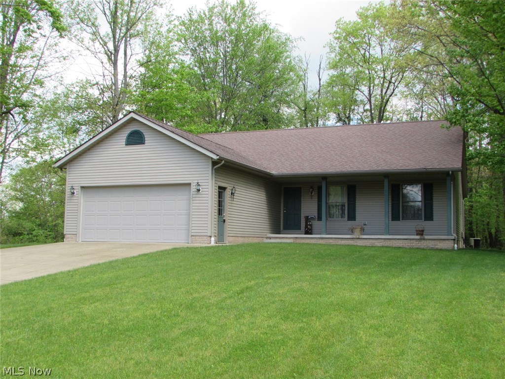Nice 3 bedroom, 2 bath ranch home built in 2003.  Full basement, 2 car attached garage, open floor plan, first floor laundry.  Located on a dead end street and close to the back gate.
Lake Mohawk is a gated community having a 500 acre lake with unlimited horsepower, three beaches, golf course and tennis courts.  Lake Mohawk is located 45 minutes southeast of Akron & 25 minutes from Canton.  Enjoy summer and winter sports year round.  One of Ohio's best kept secrets!!!