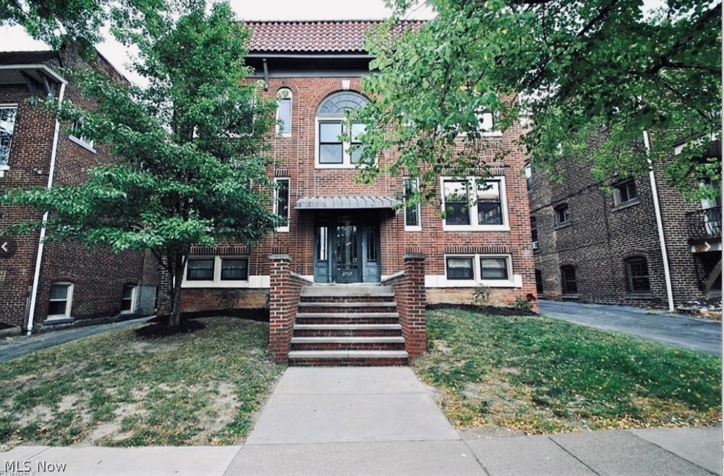 Welcome to 2769 Hampshire Rd unit 5! This unit is light and bright, located in a beautiful brick building on the lower level, providing more privacy. This unit features updated cabinets, in suite laundry, and one enclosed garage parking spot. All appliances are included and the unit includes a private storage closet. This unit is STEPS from Coventry Village, close to Little Italy, Cedar/Lee, hospitals and more. Available for immediate occupancy!