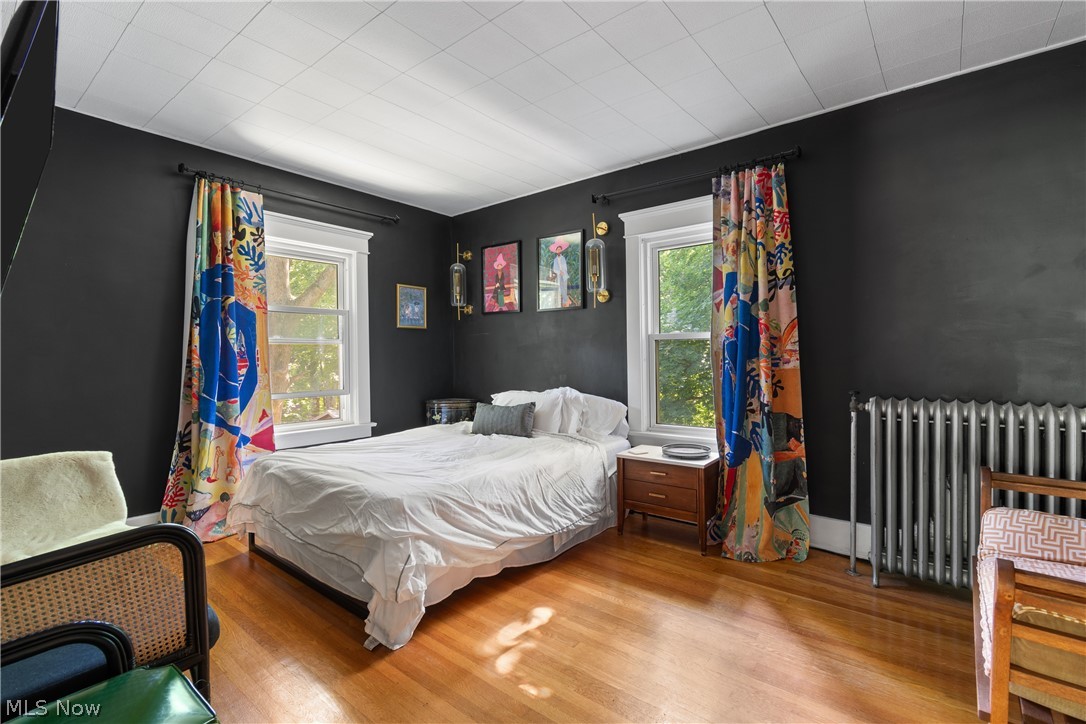 M M Browns - Residential