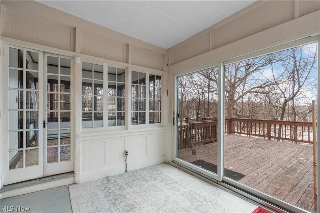 M M Browns - Residential