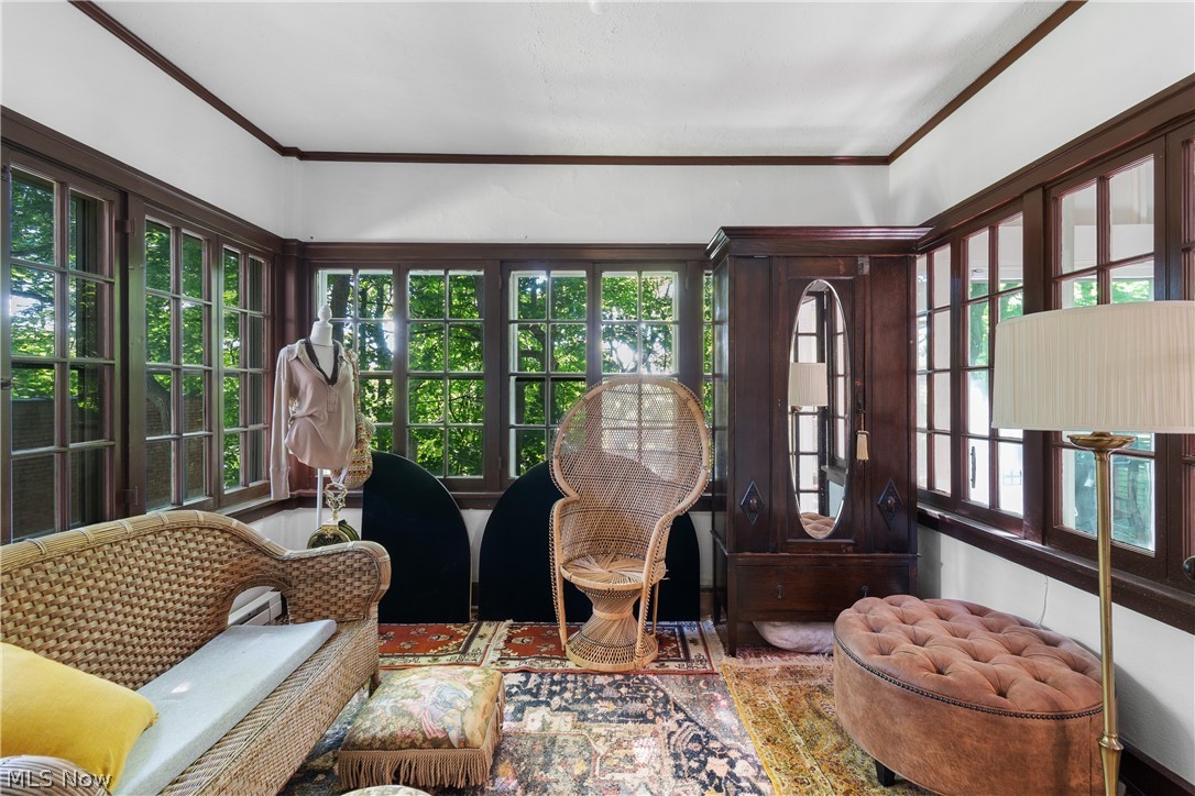 M M Browns - Residential