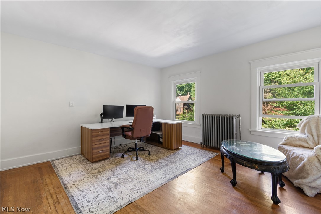 M M Browns - Residential