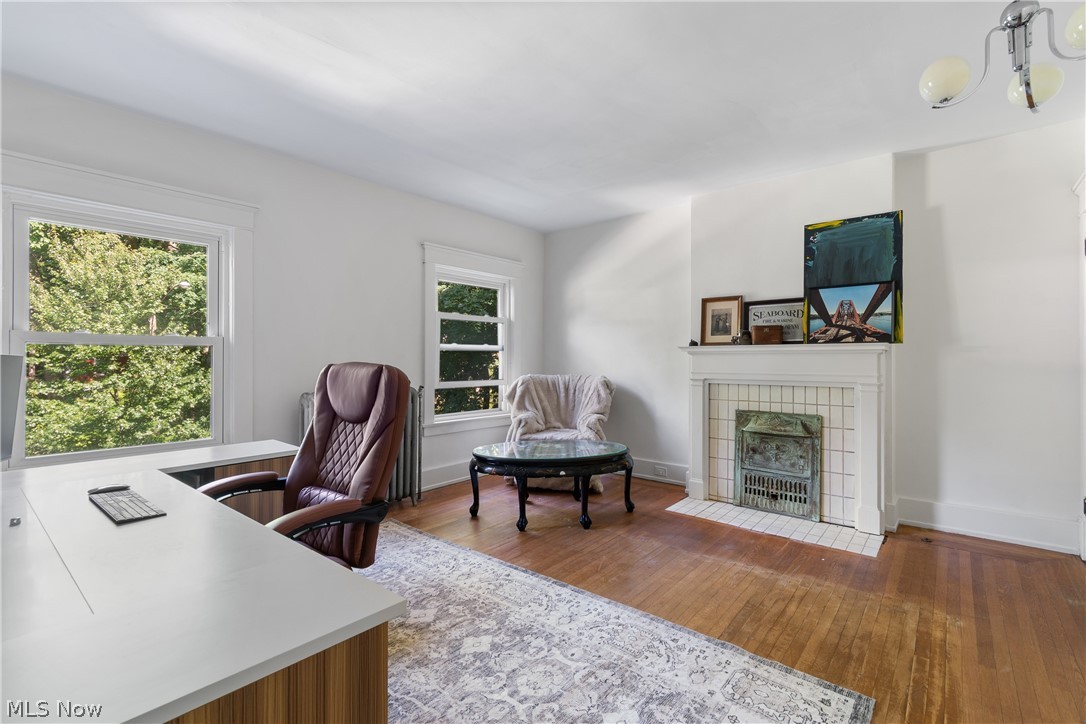 M M Browns - Residential