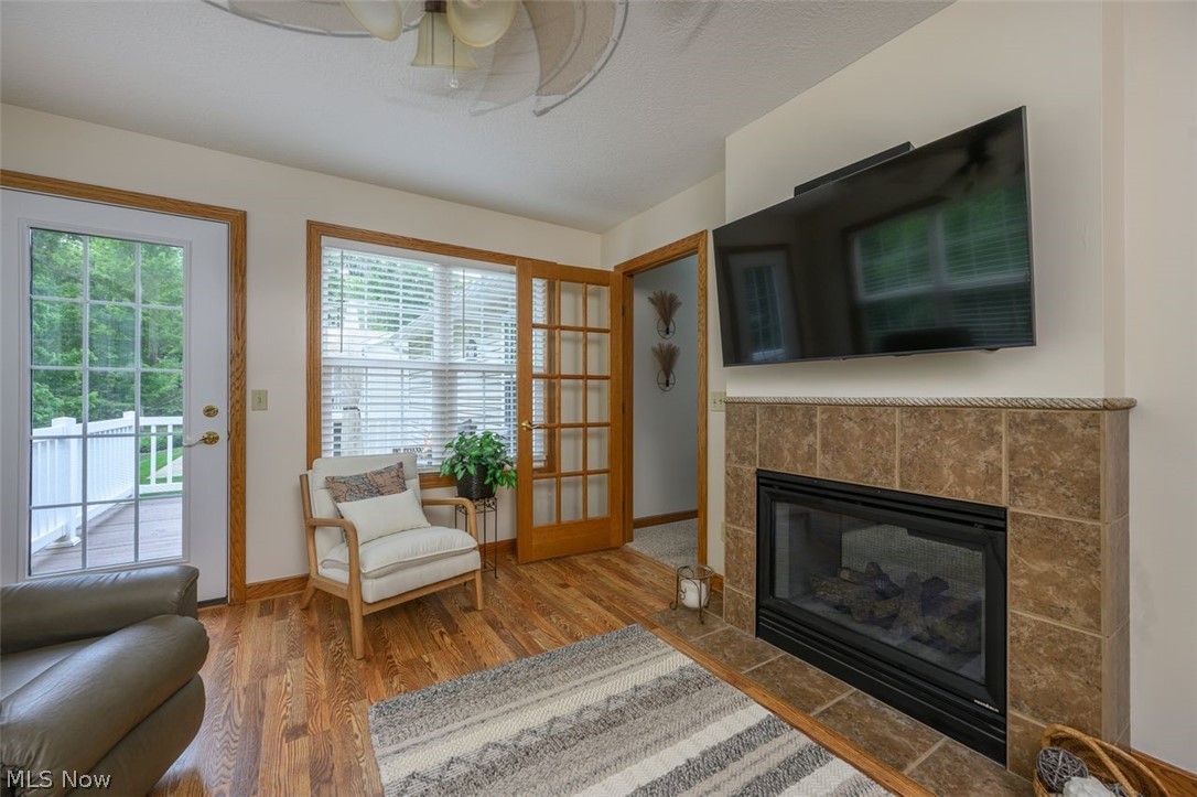 Woodland Crk Condo - Residential
