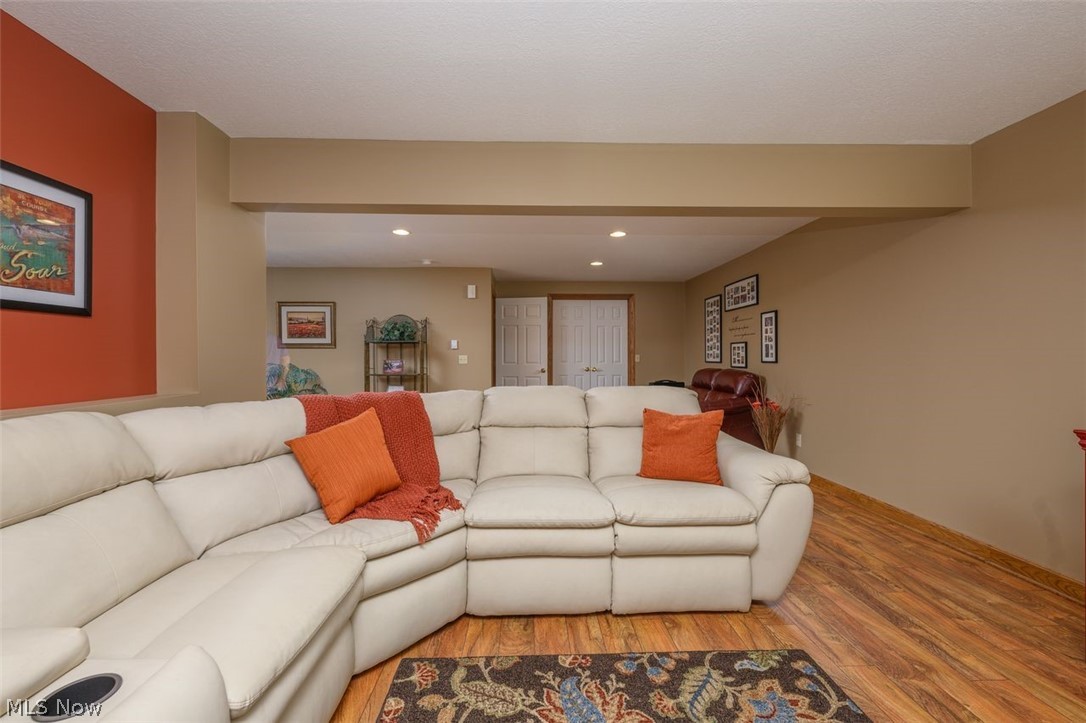 Woodland Crk Condo - Residential