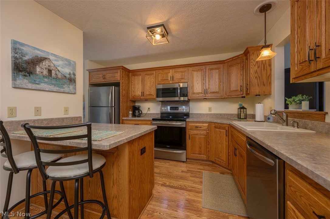 Woodland Crk Condo - Residential