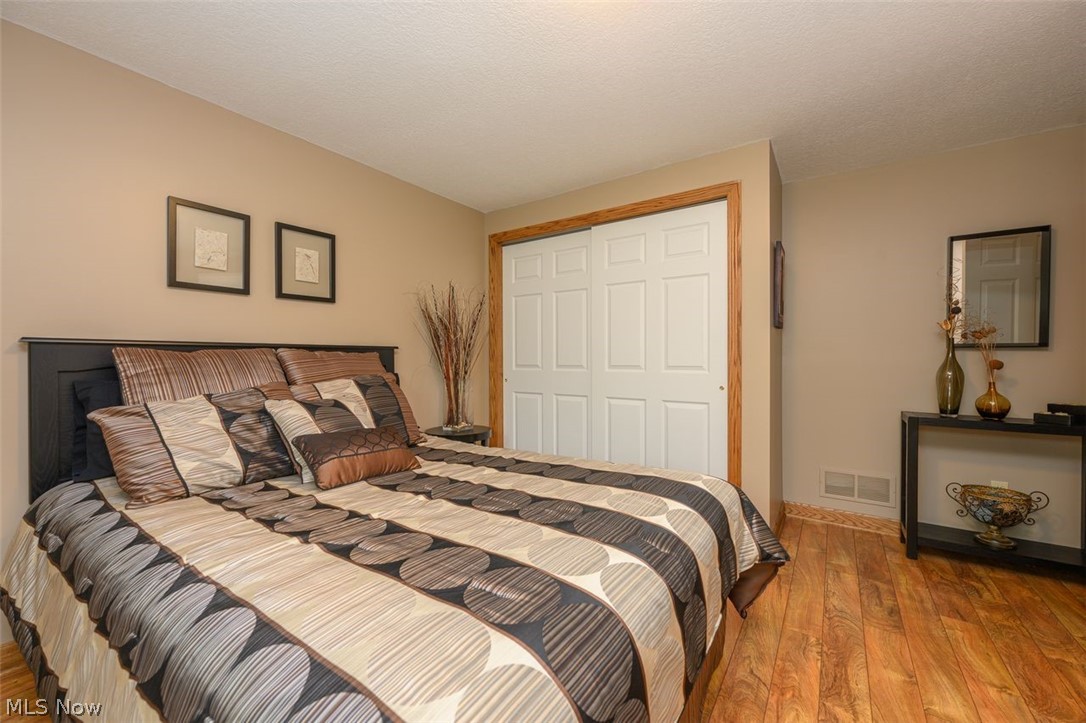 Woodland Crk Condo - Residential