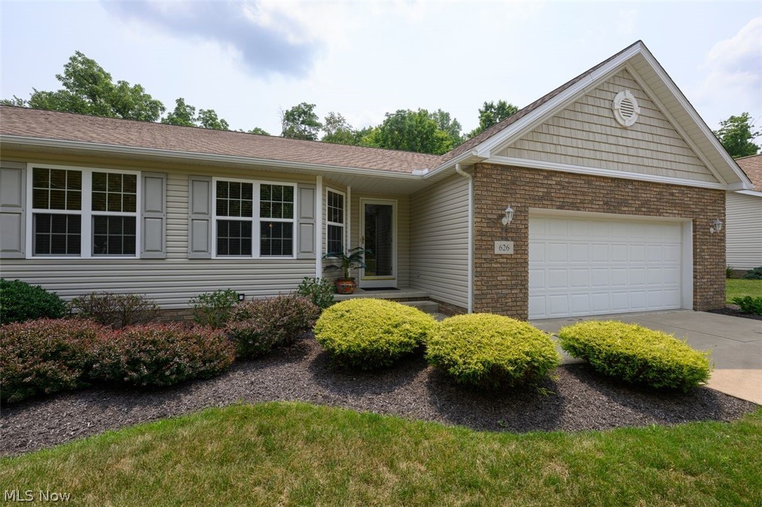 Woodland Crk Condo - Residential