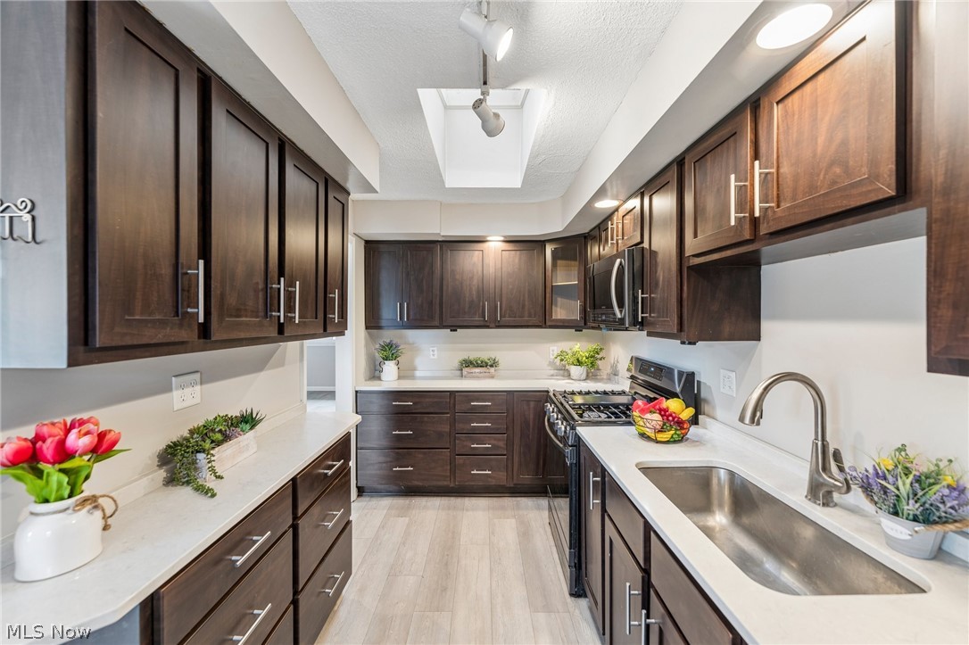 Holland Acres - Residential