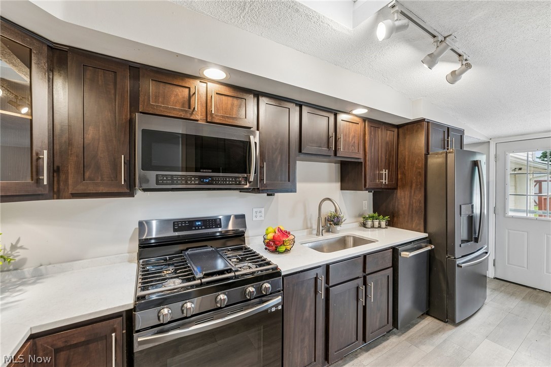 Holland Acres - Residential