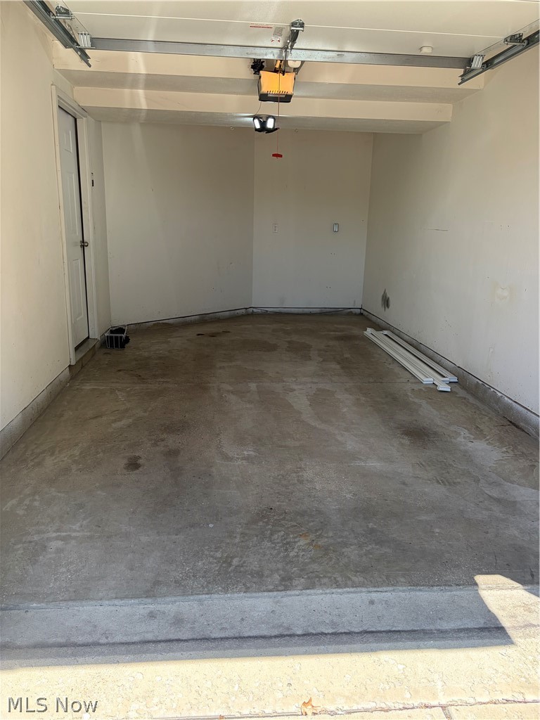 Market Square Twnhms Condo - Residential