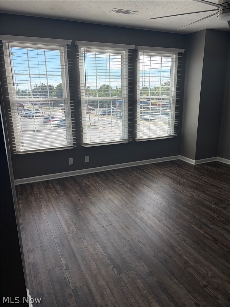 Market Square Twnhms Condo - Residential