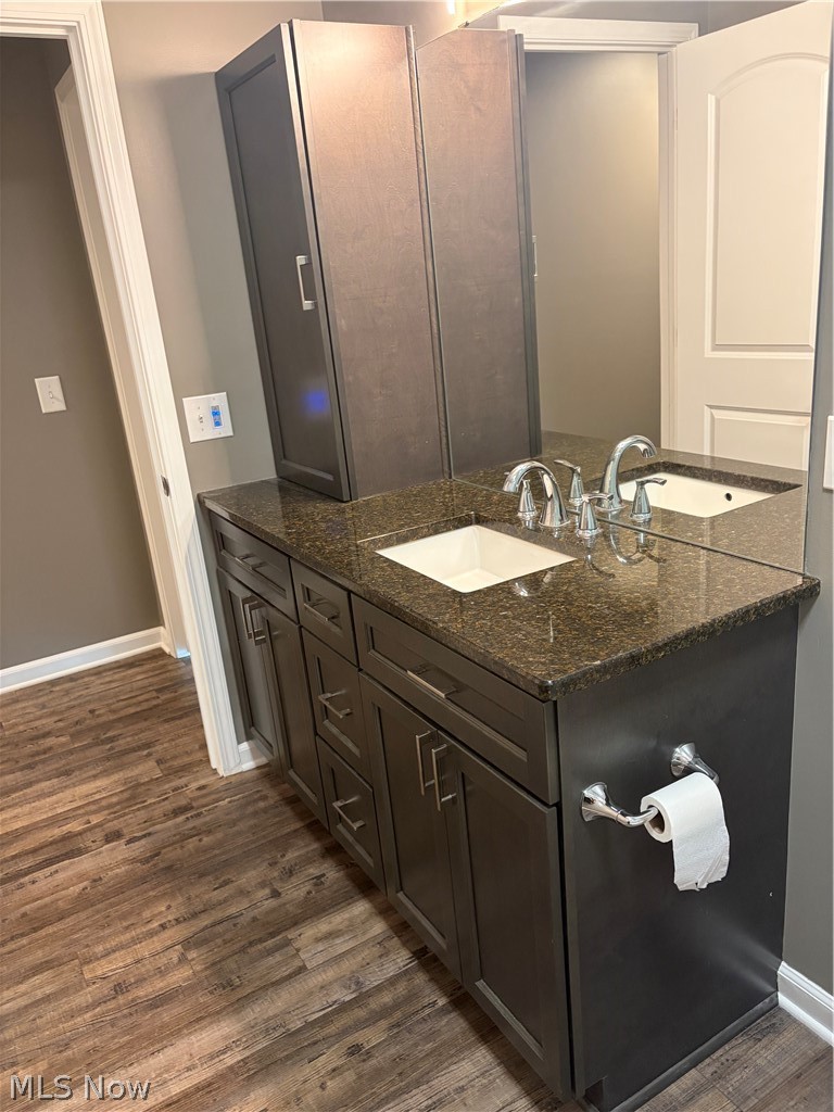 Market Square Twnhms Condo - Residential