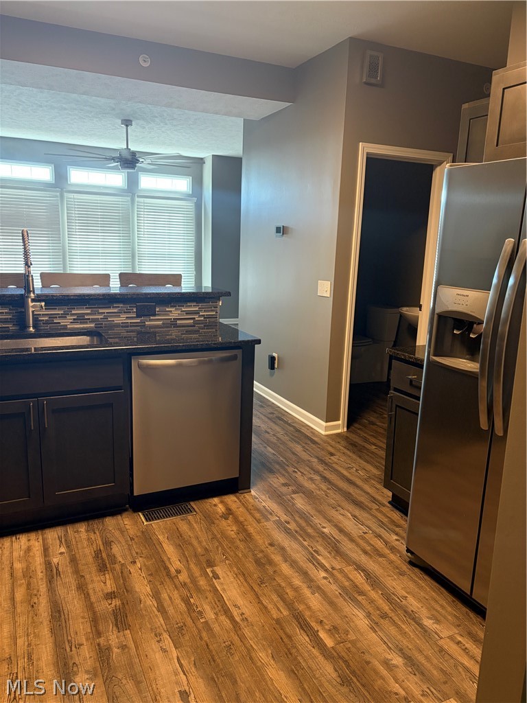 Market Square Twnhms Condo - Residential