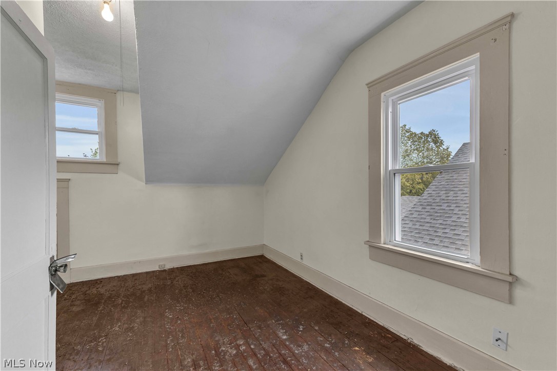 Tuxedo Gardens - Residential