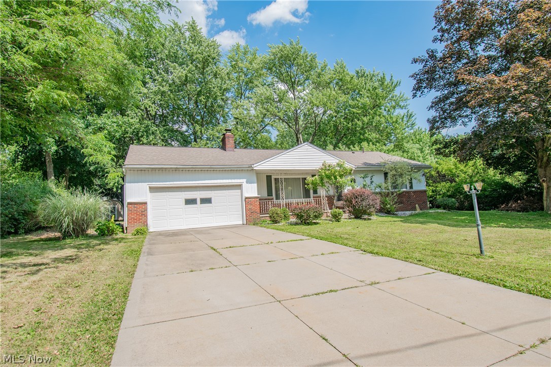 Fairlawn HTS Est - Residential