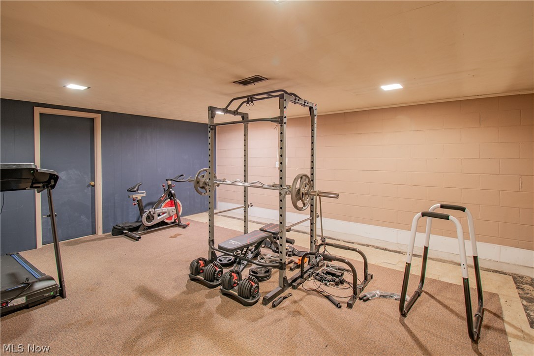 Fairlawn HTS Est - Residential