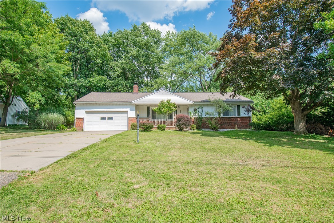Fairlawn HTS Est - Residential