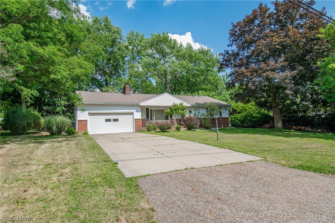 Fairlawn HTS Est - Residential