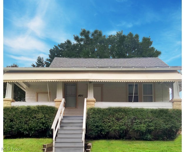 Located in the heart of off campus houses, this a great opportunity to own 8 contiguous parcels as a package of turnkey University of Akron student rentals! The 26 bedroom package consists of 2 duplexes, 3 single family houses and 2 additional single family houses each with 2 kitchens that could easily be converted into duplexes.There is also a large 16 space parking lot. 

Annual Income of $119,340, Utilities $7,992, Insurance $3,996, Tax $11,544, Lawn $2,802, Repair $2,493. Net Operating Income $88,053

Currently leased through July 2023; owner is in the process of renewing leases through July 2024. 

Fantastic cash flow opportunity!!