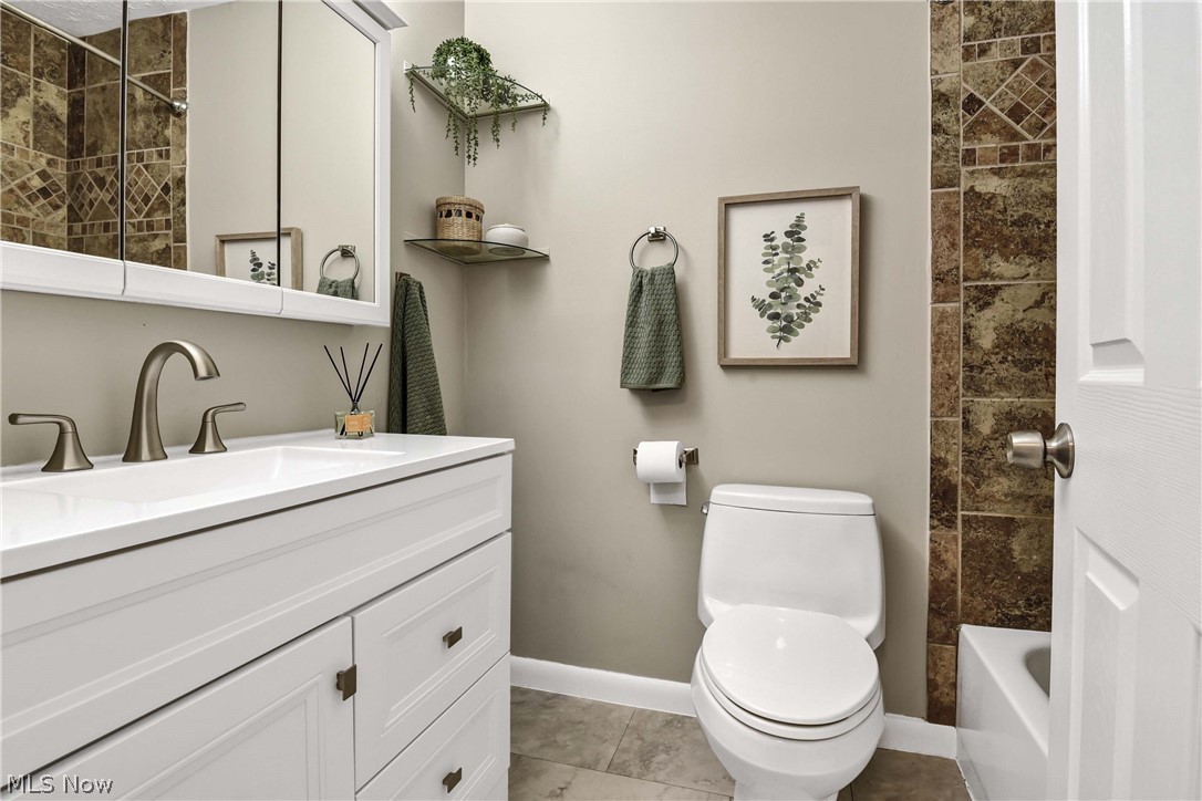 Cedarwood Vill Condo - Residential