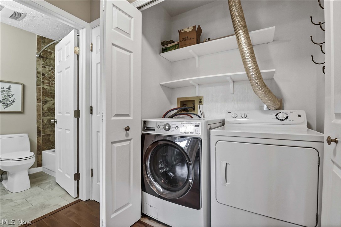 Cedarwood Vill Condo - Residential