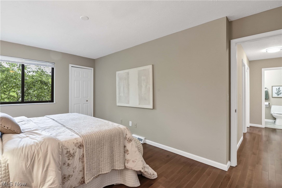 Cedarwood Vill Condo - Residential