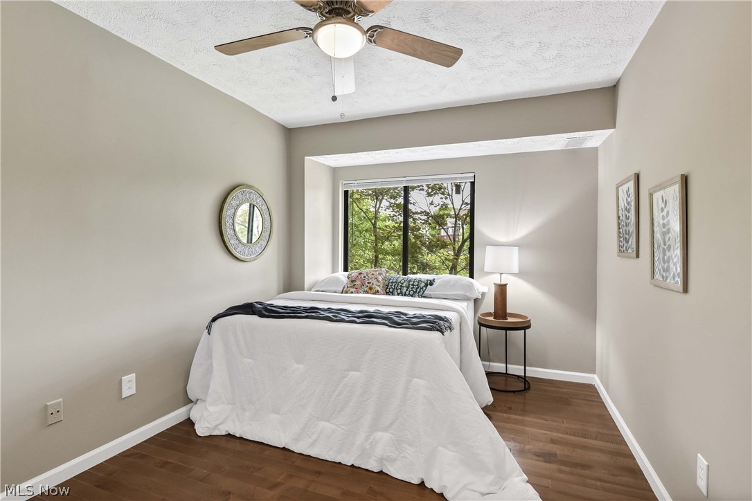 Cedarwood Vill Condo - Residential
